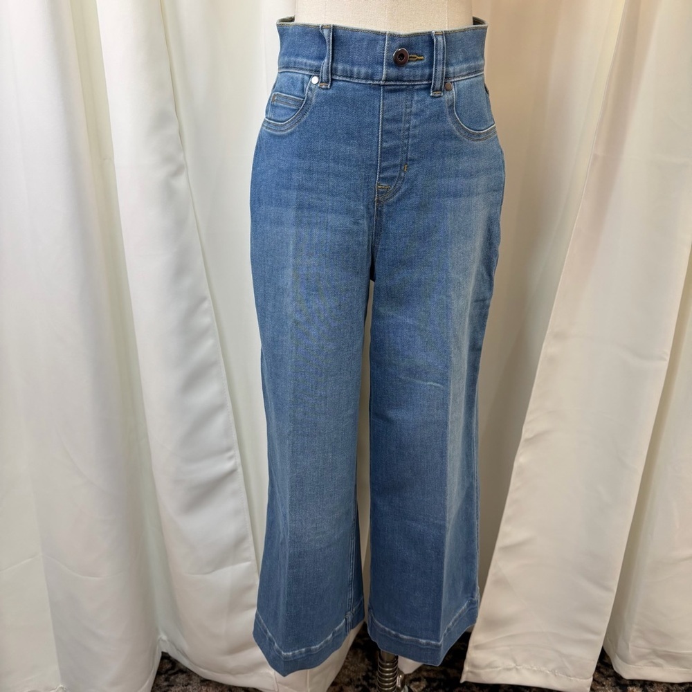NWT SPANX ‘Cropped Wide Leg Jeans’ in “Stonewashed Blue” Size Small - Picture 2 of 16
